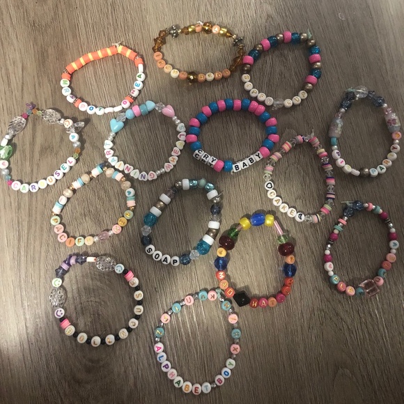 Set of 14 “Crybaby” Melanie Martinez Trilogy tour bracelet set - Picture 1 of 3